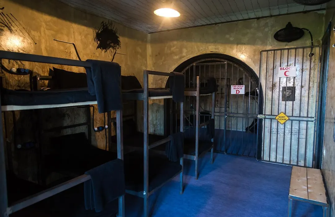 Alcatraz Jail-Hostel-1